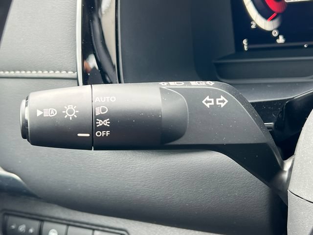 New 2026 Nissan Pathfinder SL AWD/4WD image 17