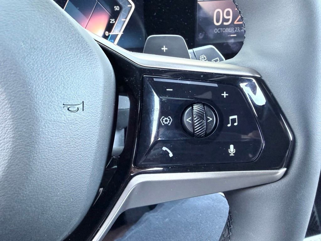 Used 2025 BMW X3 xDrive30i w/ Convenience Package image 15