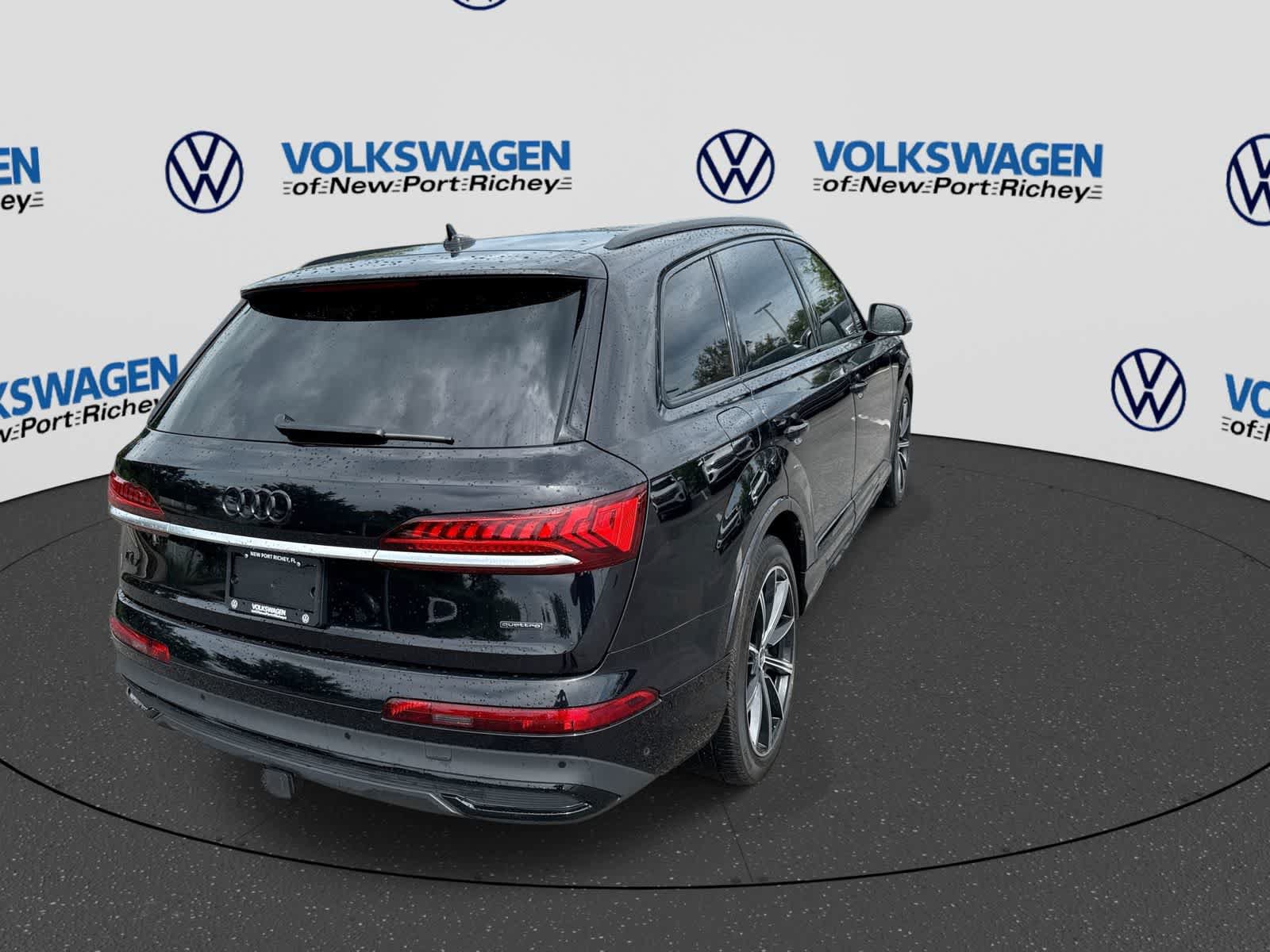 Used 2021 Audi Q7 3.0T Prestige w/ Prestige Package AWD/4WD image 14