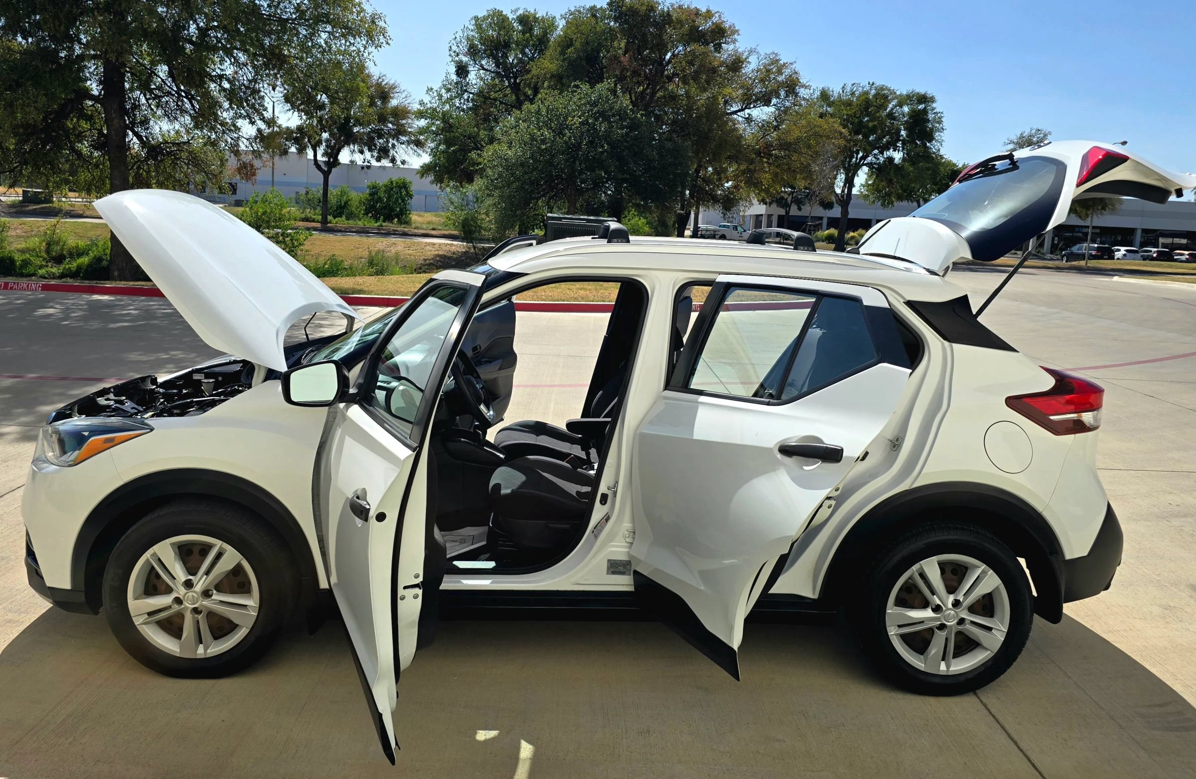 Used 2018 Nissan Kicks S w/ Exterior Package FWD image 14