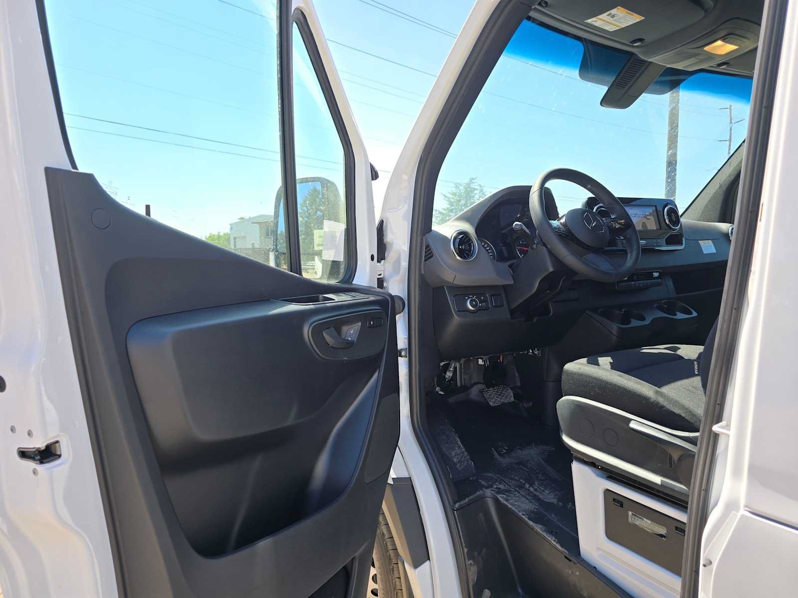New 2026 Mercedes-Benz Sprinter 2500 image 19