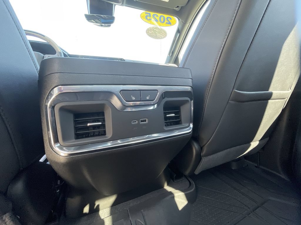 Certified 2025 Chevrolet Silverado 1500 High Country AWD/4WD image 22