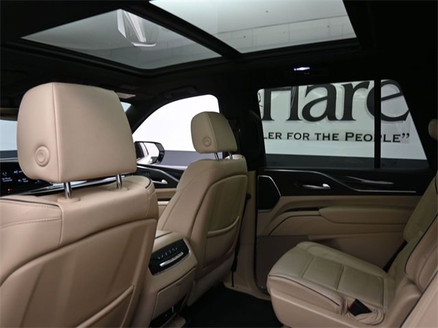 Used 2023 Cadillac Escalade Premium Luxury image 26