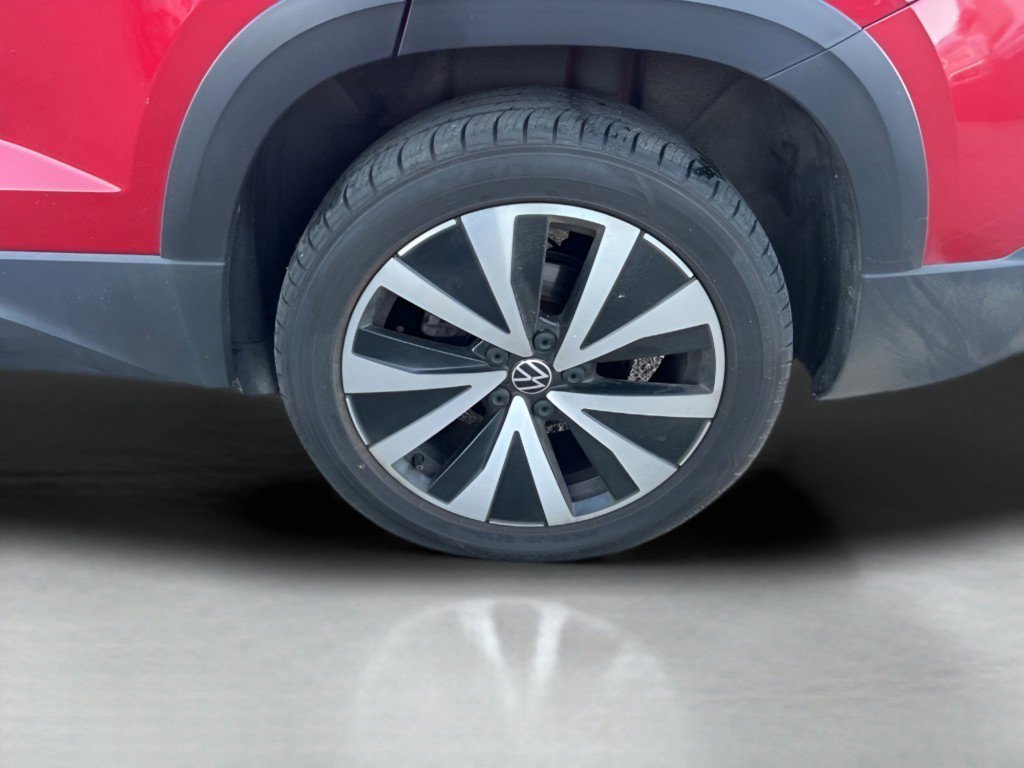 Used 2023 Volkswagen Taos SE w/ Panoramic Sunroof Package image 18