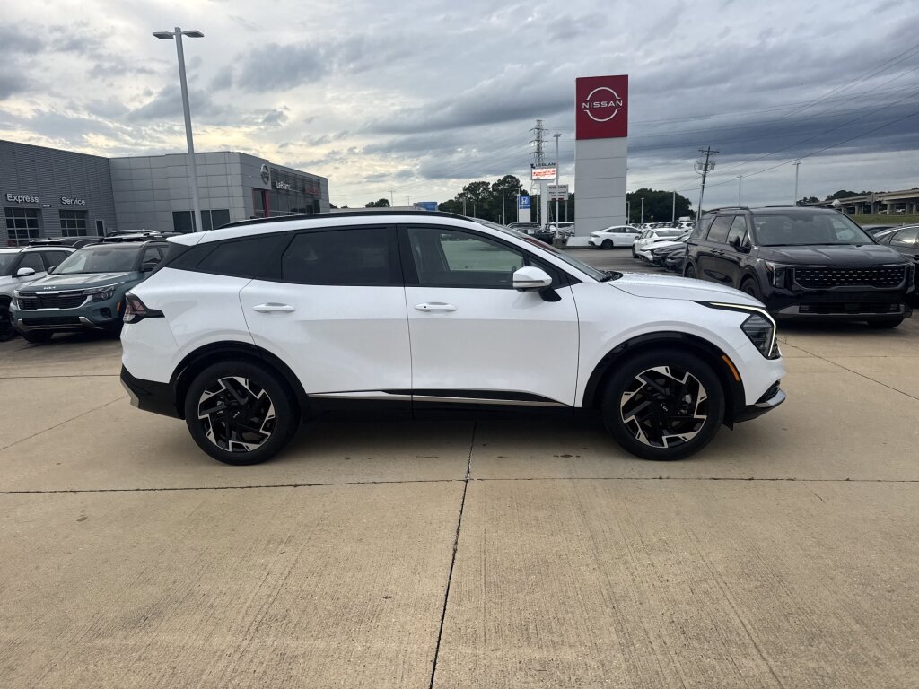 Certified 2024 Kia Sportage SX FWD image 13