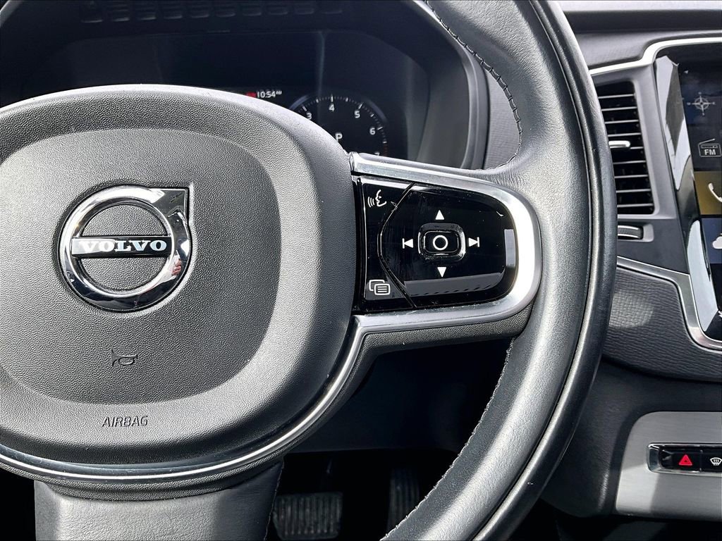 Used 2021 Volvo XC90 T5 Momentum w/ Protection Package Premier image 17