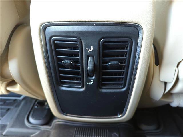 Used 2020 Jeep Grand Cherokee Laredo AWD/4WD image 16
