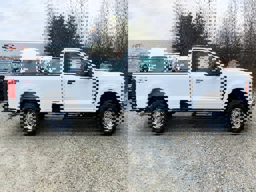 New 2026 Ford F250 XL w/ XL Chrome Package image 2