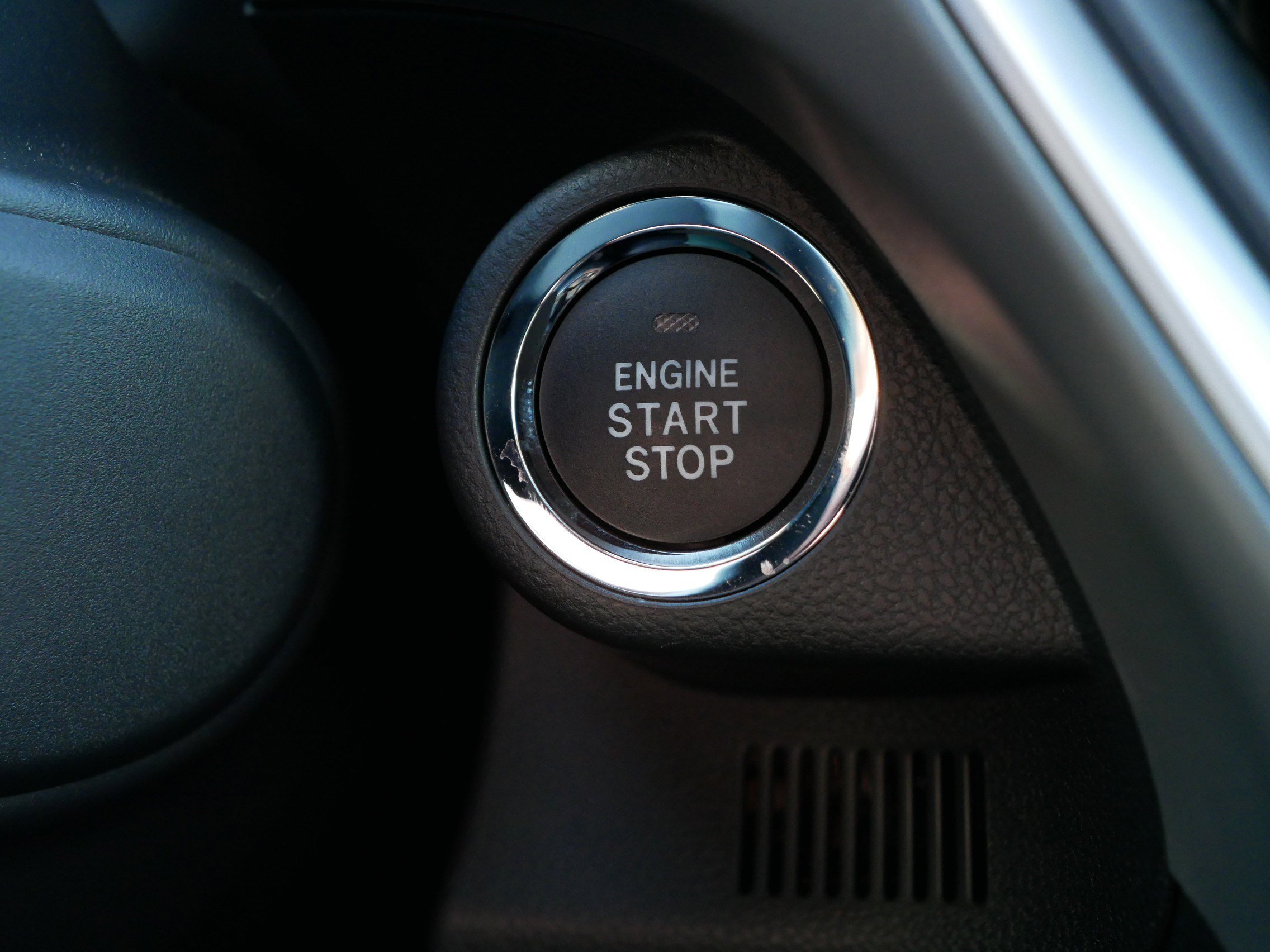 Certified 2025 Subaru Crosstrek 2.0i Premium image 27