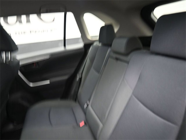 Used 2019 Toyota RAV4 LE image 20