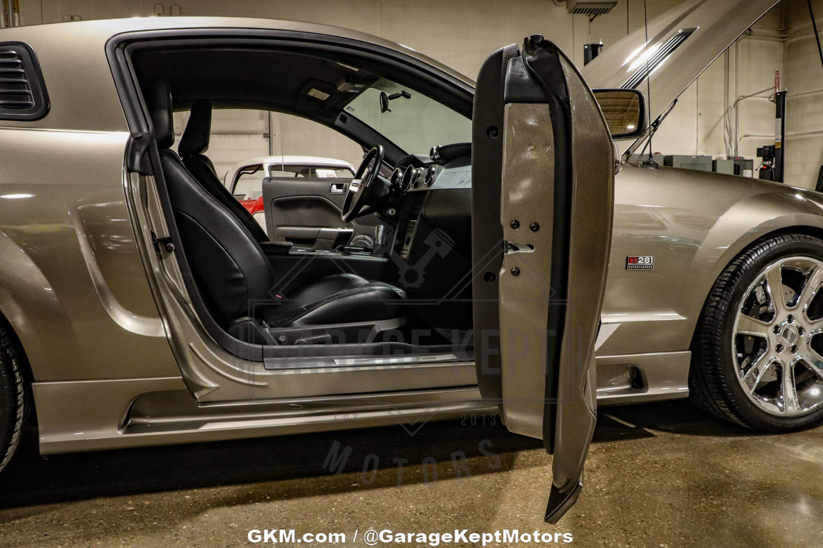 Used 2005 Ford Mustang GT image 70