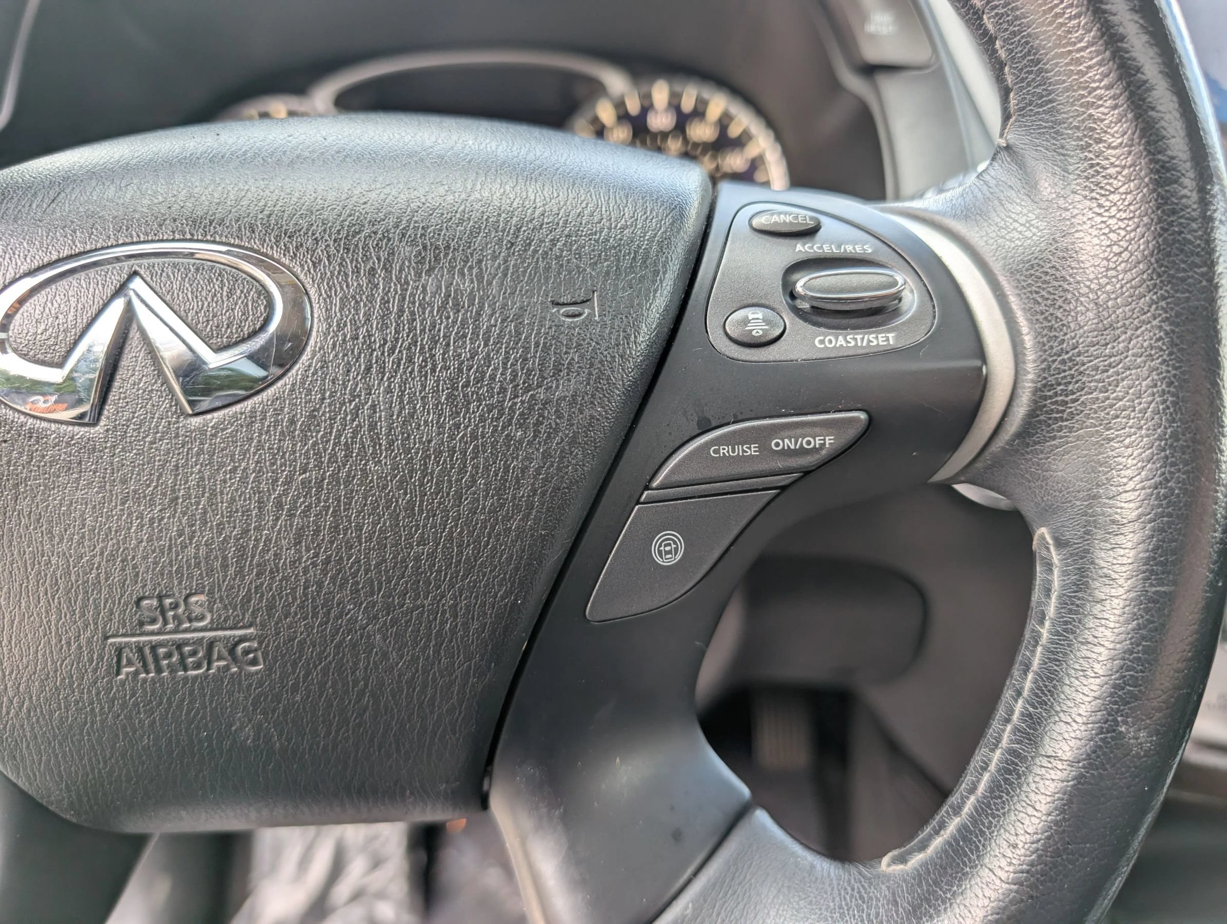Used 2017 INFINITI QX60 FWD w/ Deluxe Technology Package image 25