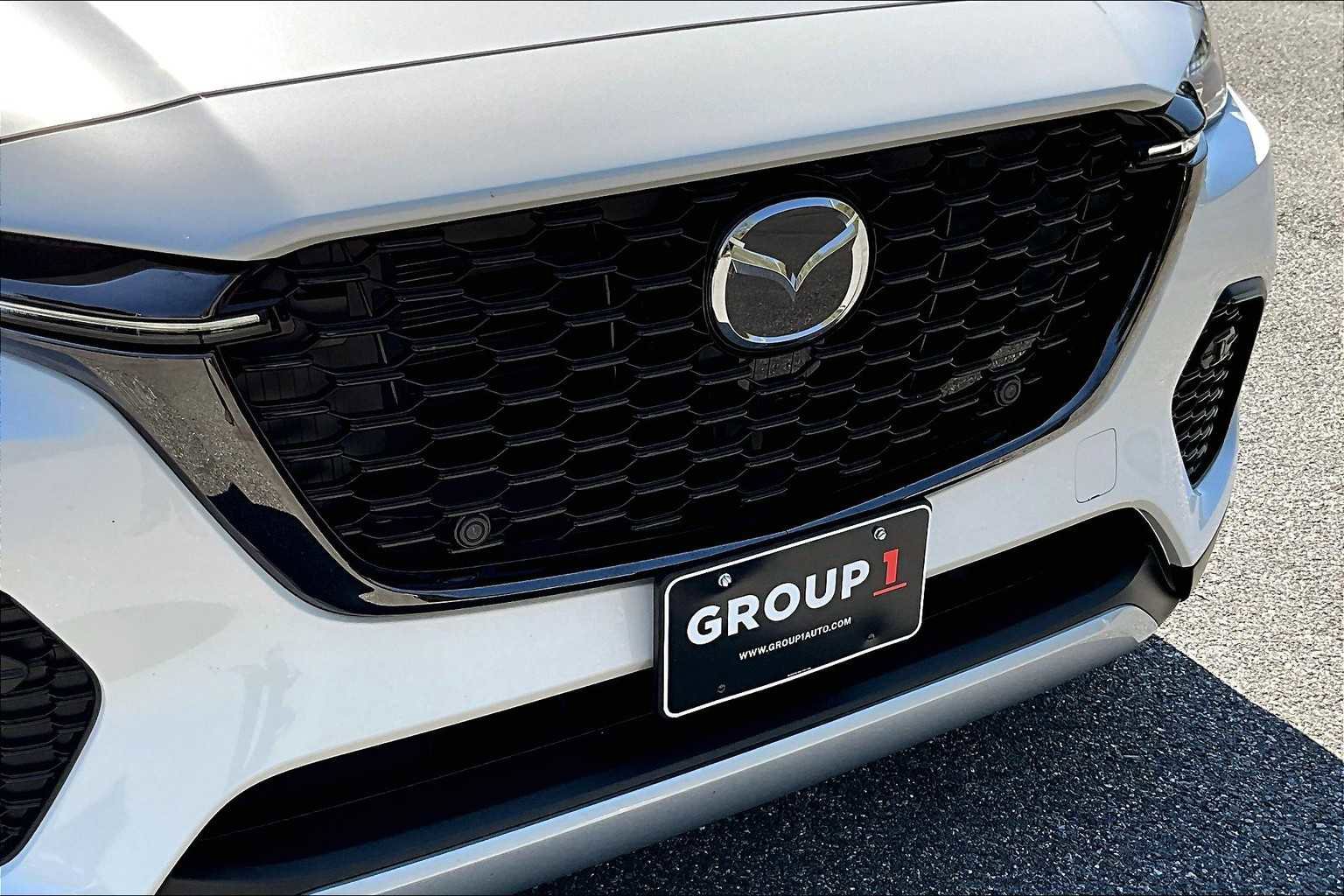 Used 2025 MAZDA CX-70 Plug-In Hybrid w/ Premium Pkg image 29