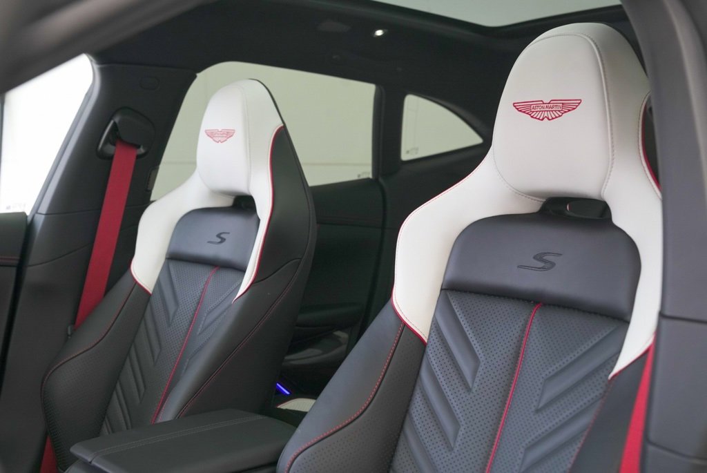 New 2026 Aston Martin DBX S image 4