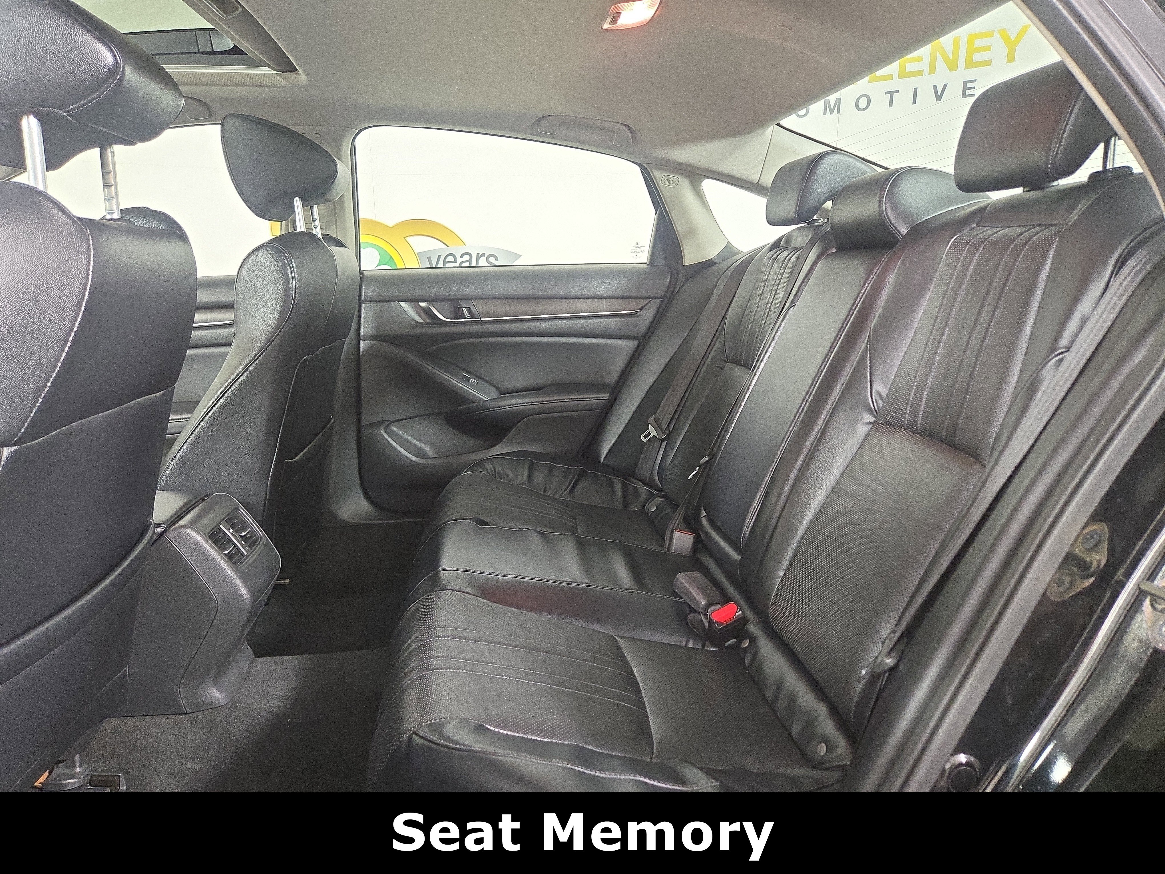 Used 2018 Honda Accord EX-L image 12