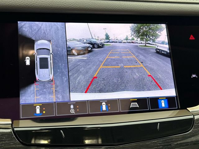 Used 2022 Cadillac XT6 Premium Luxury w/ Technology Package AWD/4WD image 24