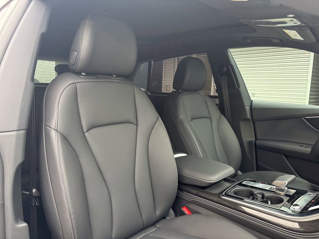 New 2026 Audi Q8 Premium Plus image 16