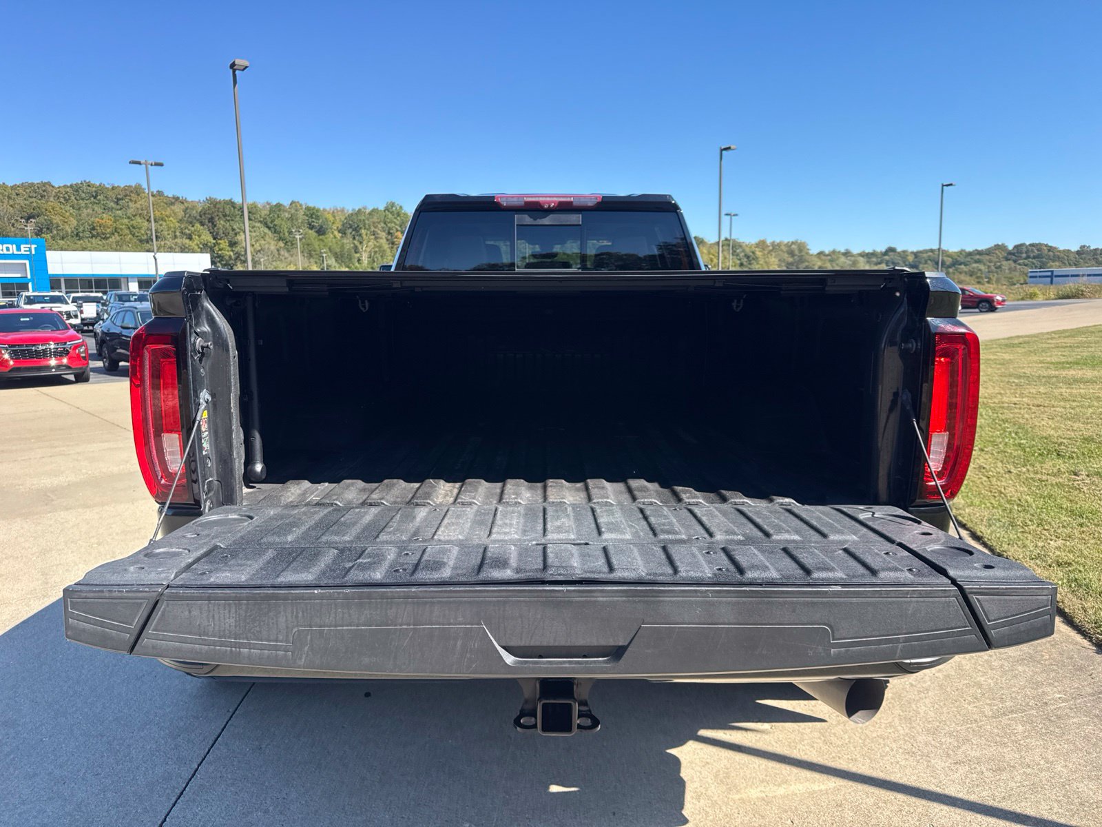 Used 2023 GMC Sierra 3500 Denali w/ Denali Ultimate Package AWD/4WD image 17