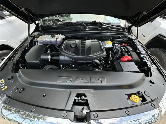 Used 2025 RAM 1500 Limited w/ Body Color Bumper Group AWD/4WD image 36