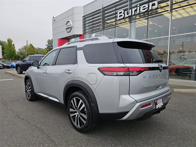 New 2025 Nissan Pathfinder Platinum w/ Cargo Package image 3