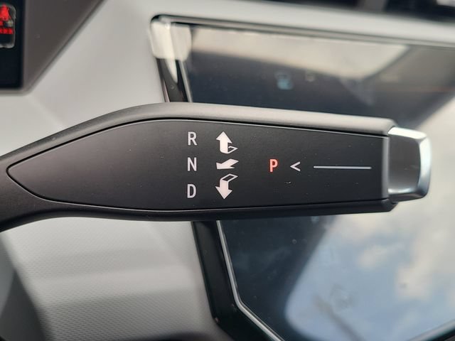 New 2027 Chevrolet Bolt LT w/ Comfort Package FWD image 29
