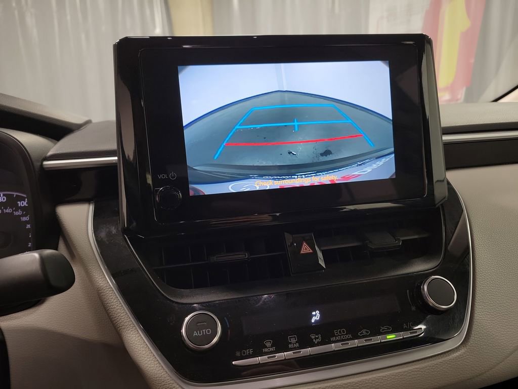 Used 2023 Toyota Corolla LE FWD image 17