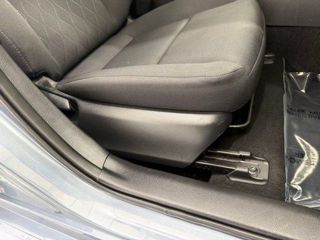 Used 2025 Toyota Corolla LE FWD image 20