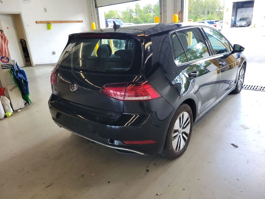 Used 2019 Volkswagen e-Golf SE w/ Driver Assistance Package image 3