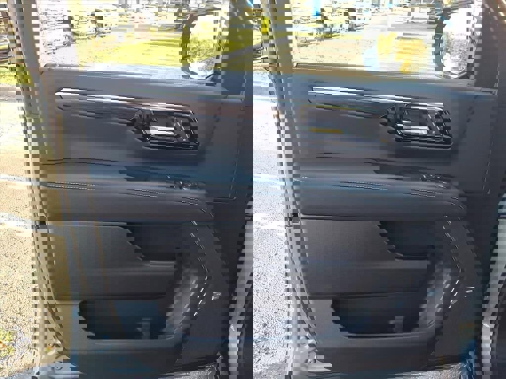 New 2026 Chevrolet Tahoe Premier image 11