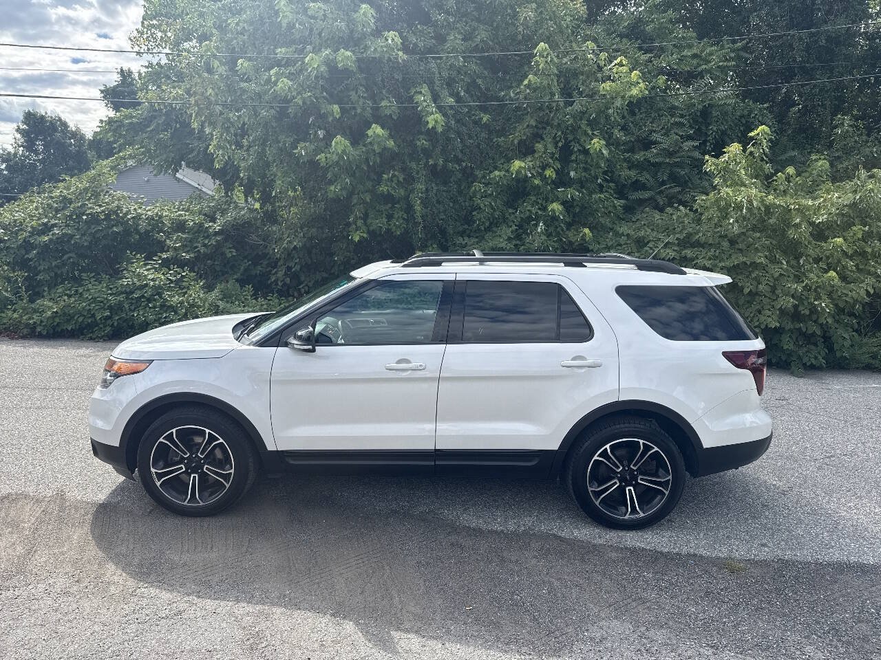 Used 2015 Ford Explorer Sport w/ Equipment Group 401A AWD/4WD image 5