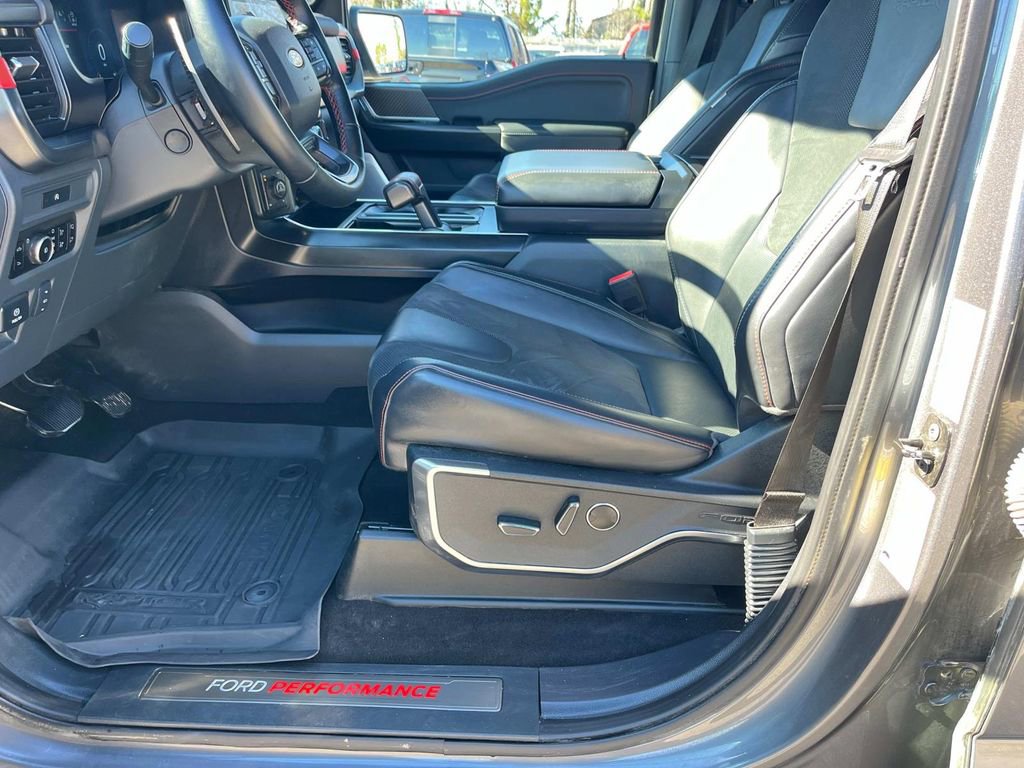 Used 2025 Ford F150 Raptor image 31