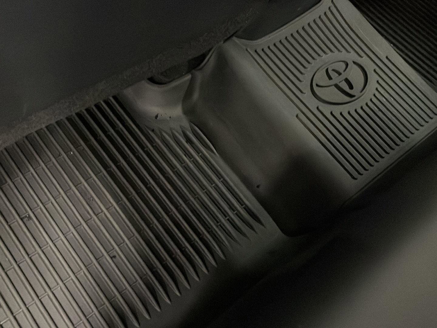 Used 2023 Toyota RAV4 XSE w/ Weather Package image 22