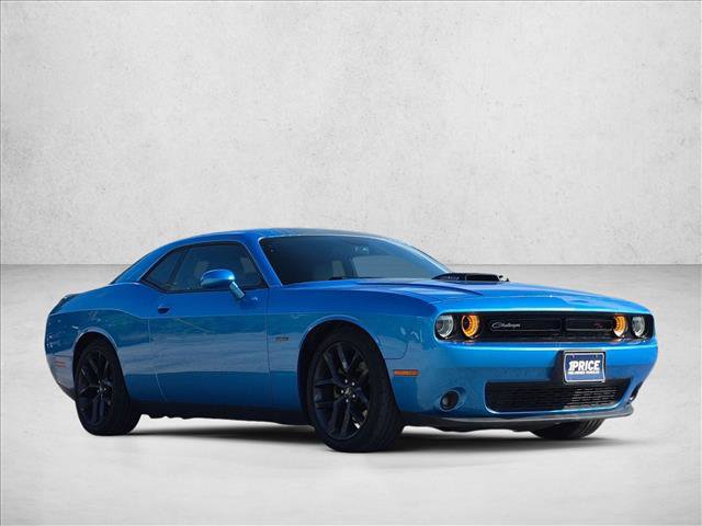 Used 2015 Dodge Challenger R/T Plus RWD image 4