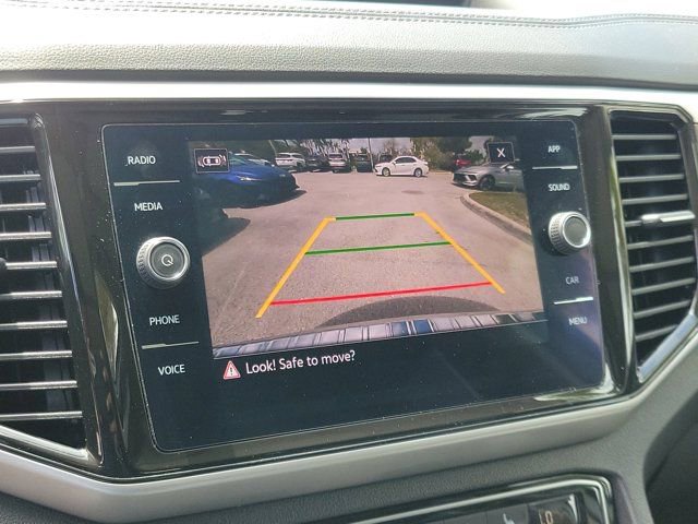 Used 2022 Volkswagen Atlas SE image 28