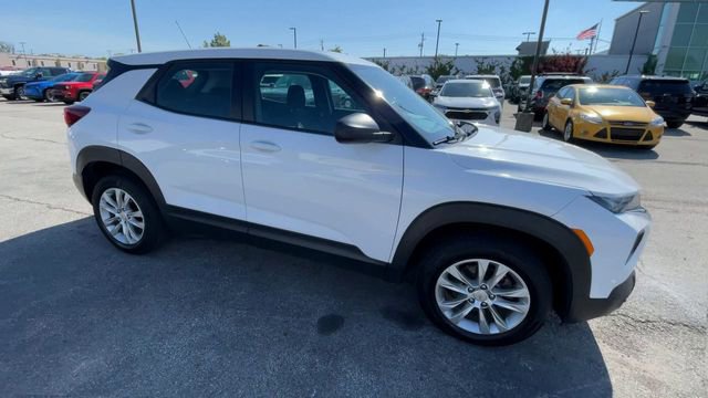 Used 2023 Chevrolet TrailBlazer LS AWD/4WD image 3
