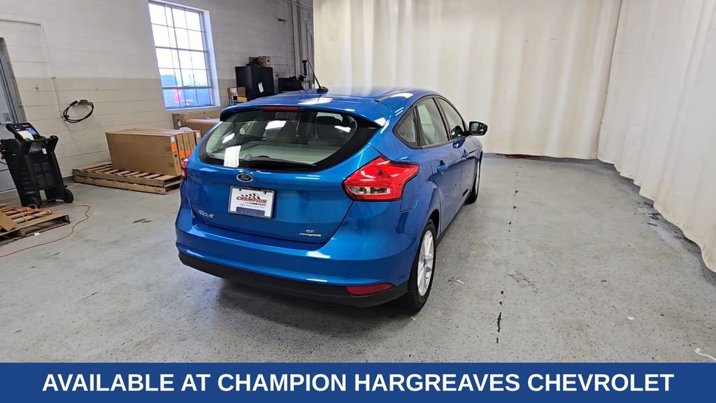 Used 2016 Ford Focus SE w/ SE Cold Weather Package FWD image 11