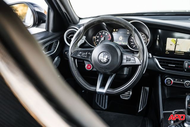 Used 2019 Alfa Romeo Giulia Quadrifoglio w/ Driver Assist Dynamic Package image 10