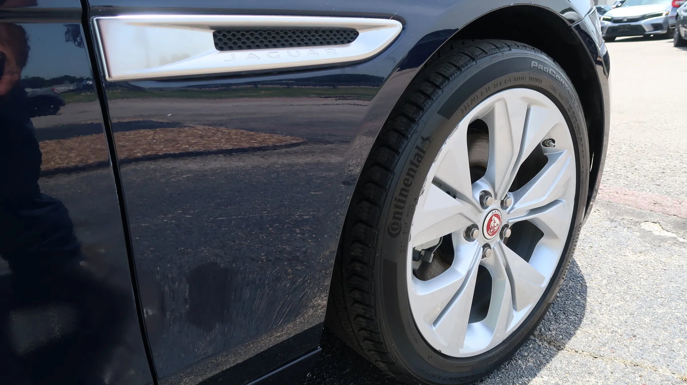 Used 2020 Jaguar XE S image 54