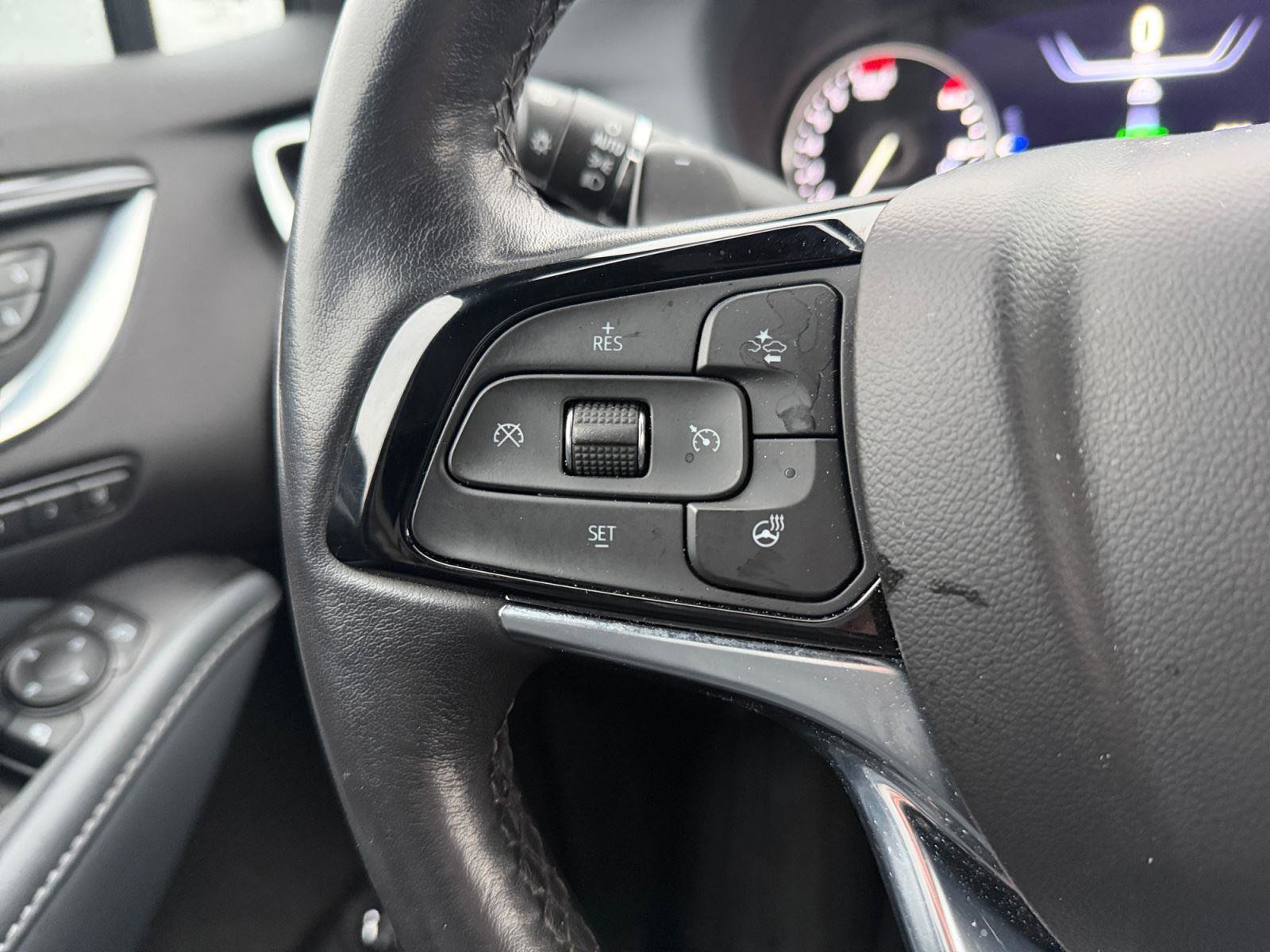 Used 2024 Buick Enclave Premium image 18