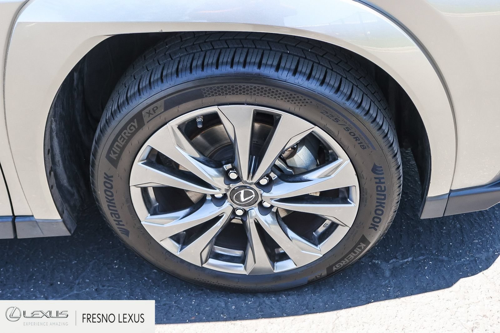 Used 2022 Lexus UX 200 F Sport FWD image 9