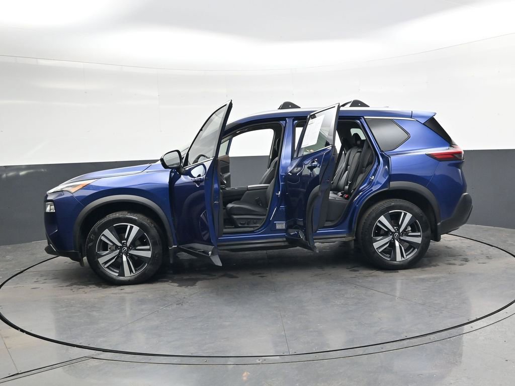 Used 2023 Nissan Rogue SL image 35