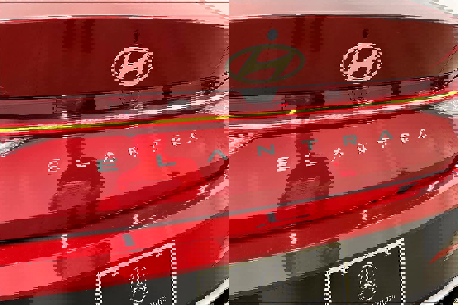 Used 2025 Hyundai Elantra SEL image 29