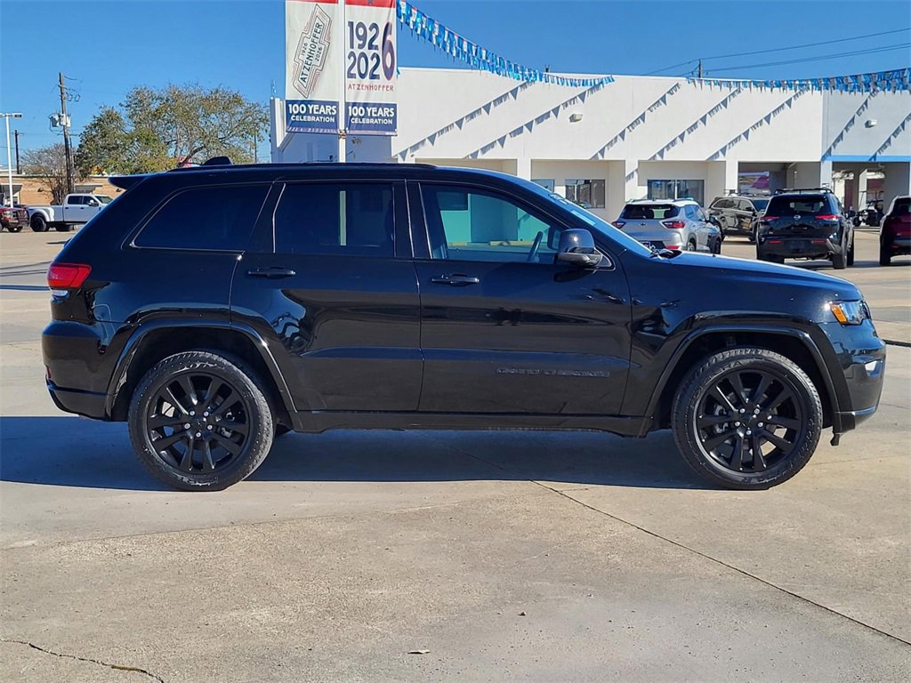 Used 2018 Jeep Grand Cherokee Altitude image 8
