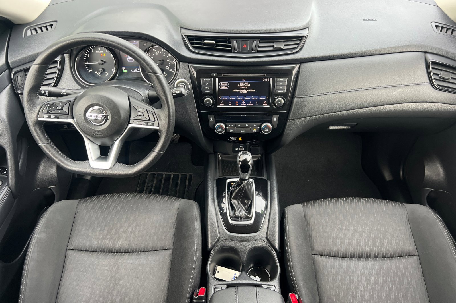 Used 2019 Nissan Rogue SV image 10