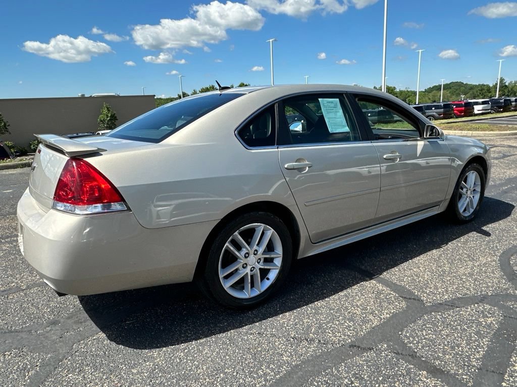 Used 2012 Chevrolet Impala LT w/ LT Sunroof Package FWD image 11