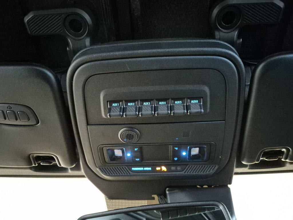 Used 2023 Ford Bronco Wildtrak AWD/4WD image 26