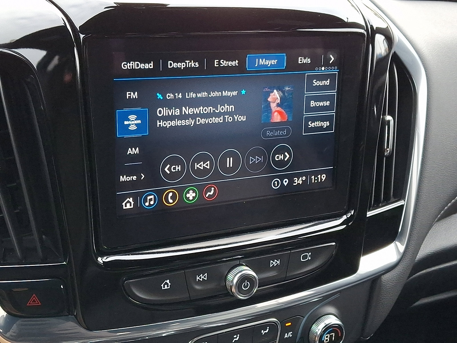 Certified 2023 Chevrolet Traverse LT image 18