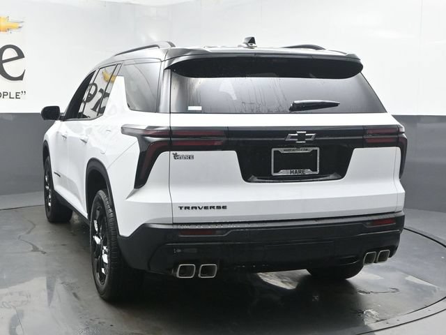 New 2026 Chevrolet Traverse LT w/ Midnight/Sport Edition FWD image 17