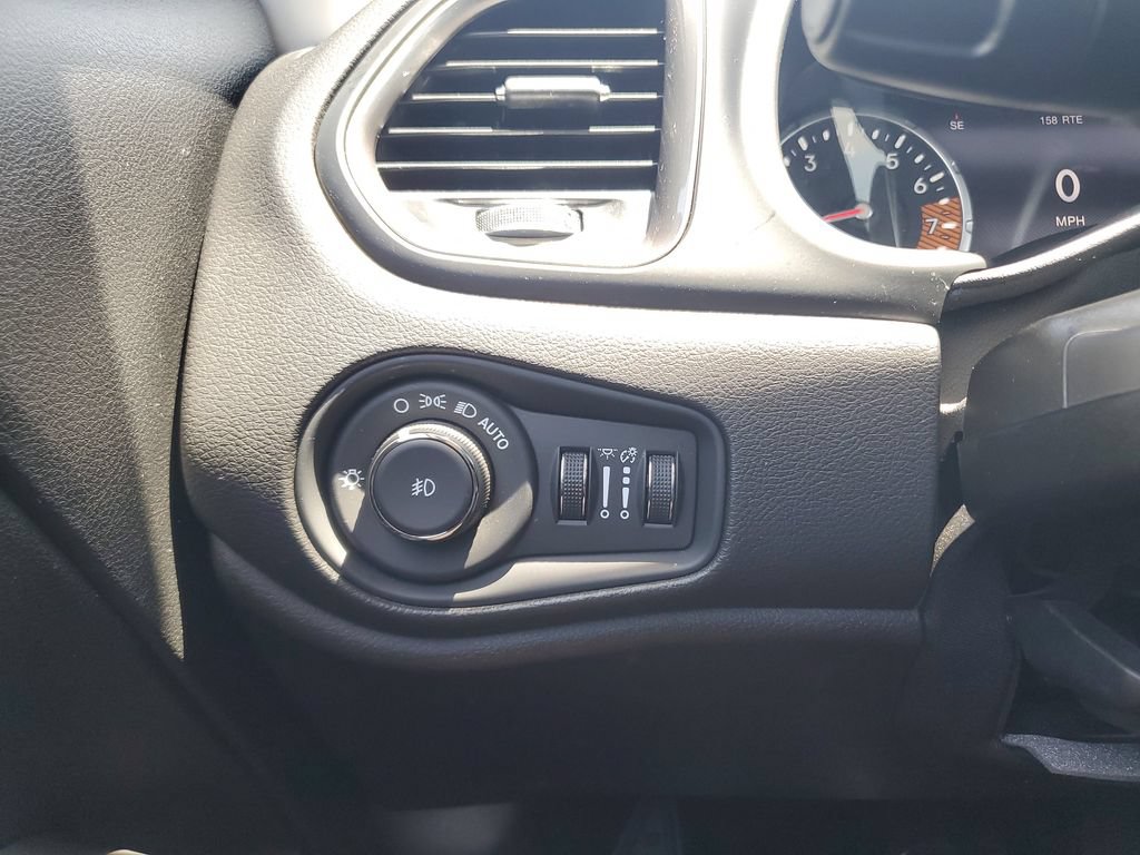 Certified 2022 Jeep Renegade Limited AWD/4WD image 22