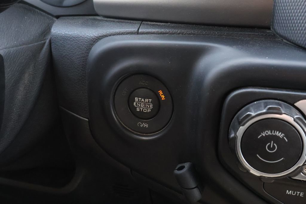 Used 2021 Jeep Gladiator Sport AWD/4WD image 29